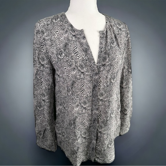 Joie Tops - Joie Snake Print 100% Silk Long Sleeve Split Neck Button Front Blouse Top XS